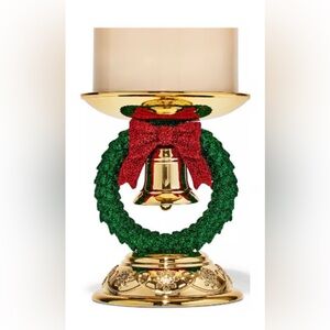 *NEW*  Bath & Body Works Gold Christmas Wreath 3-wick Pedestal Candle Holder